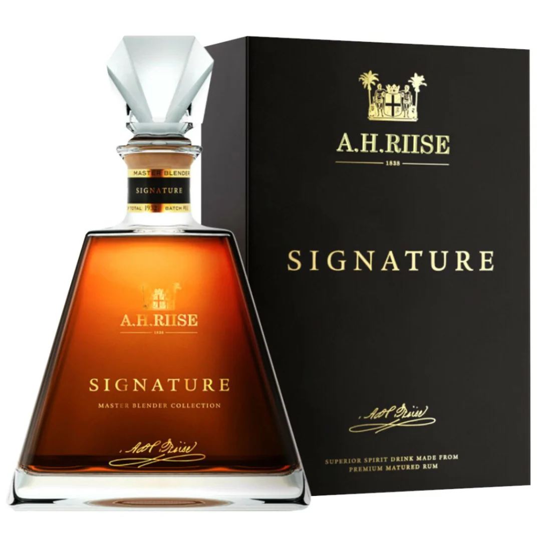A.H. Riise Signature Superior Spirit Drink 43,9% 0,7l