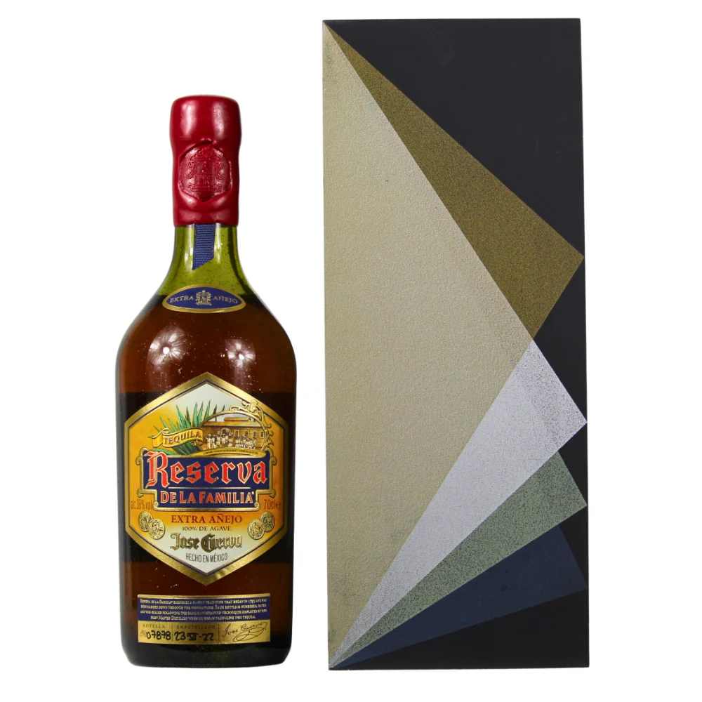Jose Cuervo Reserva de la Familia Tequila Extra Anejo 100% De Agave 2020 38% 0,7l