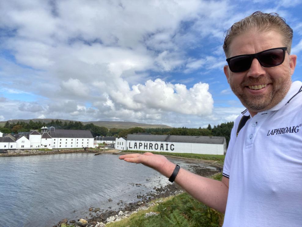 Laphroaig Super Premium Tasting - 8 Drams mit Ian Hunter Book 5 am 31.10.25 um 18Uhr - Image 3